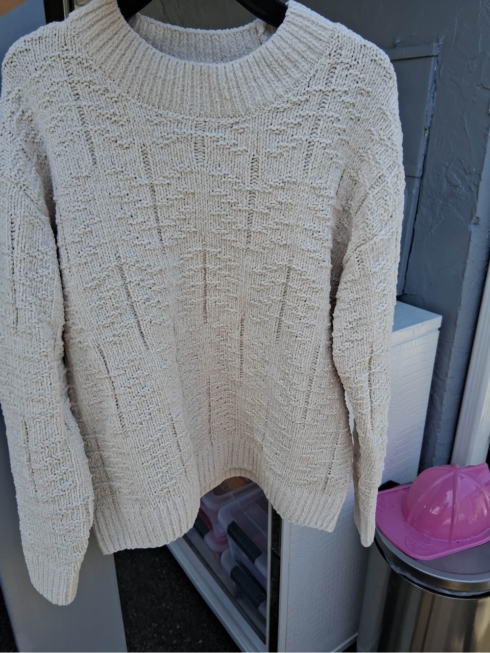 Cozy Cream Textured Knit Sweater - Women's Crewneck